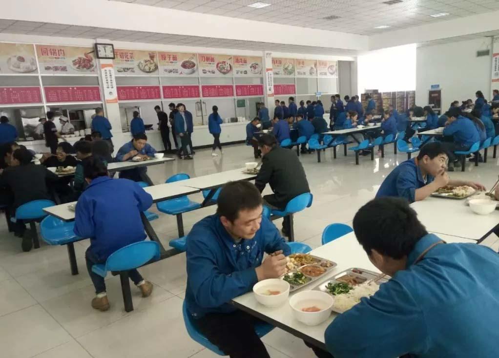 深圳食堂承包單位 綠都膳食如何引領行業新標桿？
